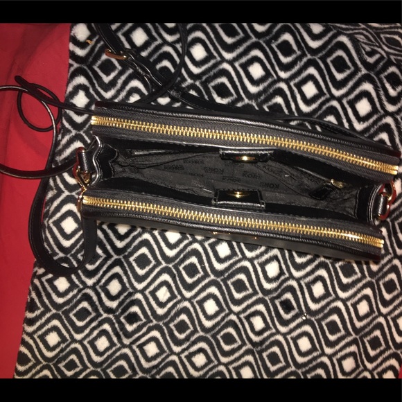 MICHAEL KORS crossbody black purse - Picture 4 of 8